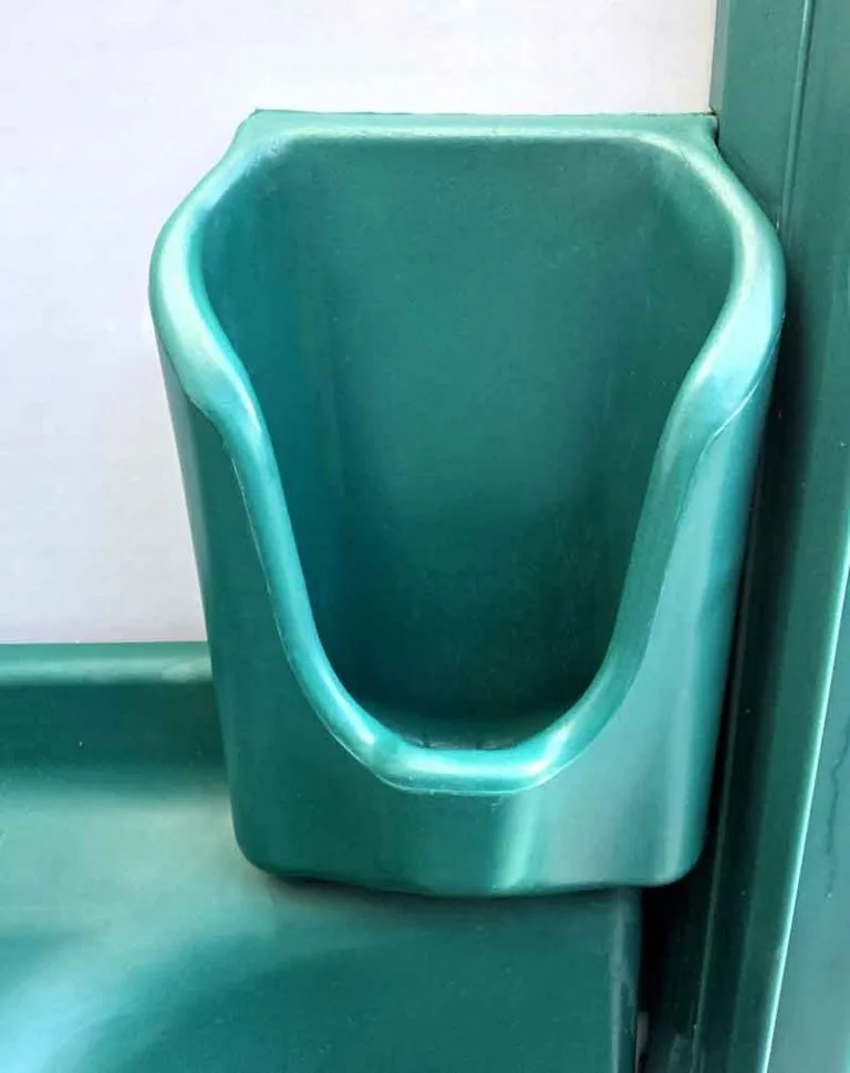 Urinal in der Toilettenkabine